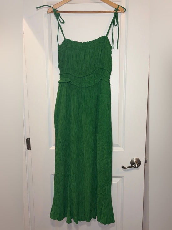 &merci Dresses & Skirts - &merci | Green Crinkled Smocked Tie-Shoulder Maxi Dress w/Pockets